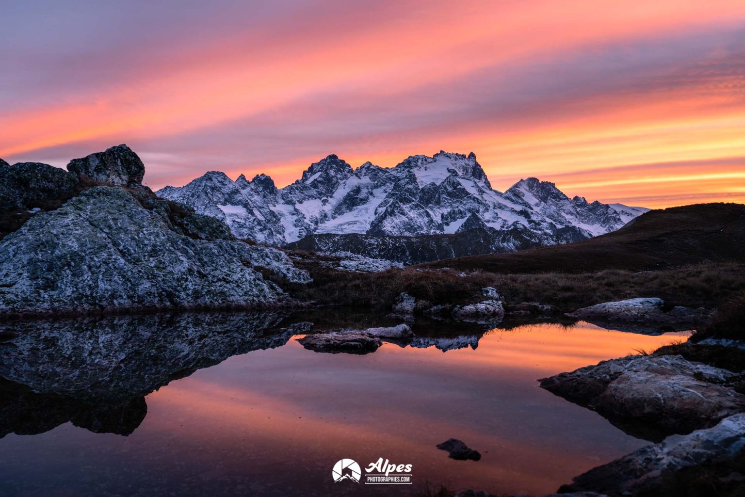 Coucher de soleil sur le massif de la Meije