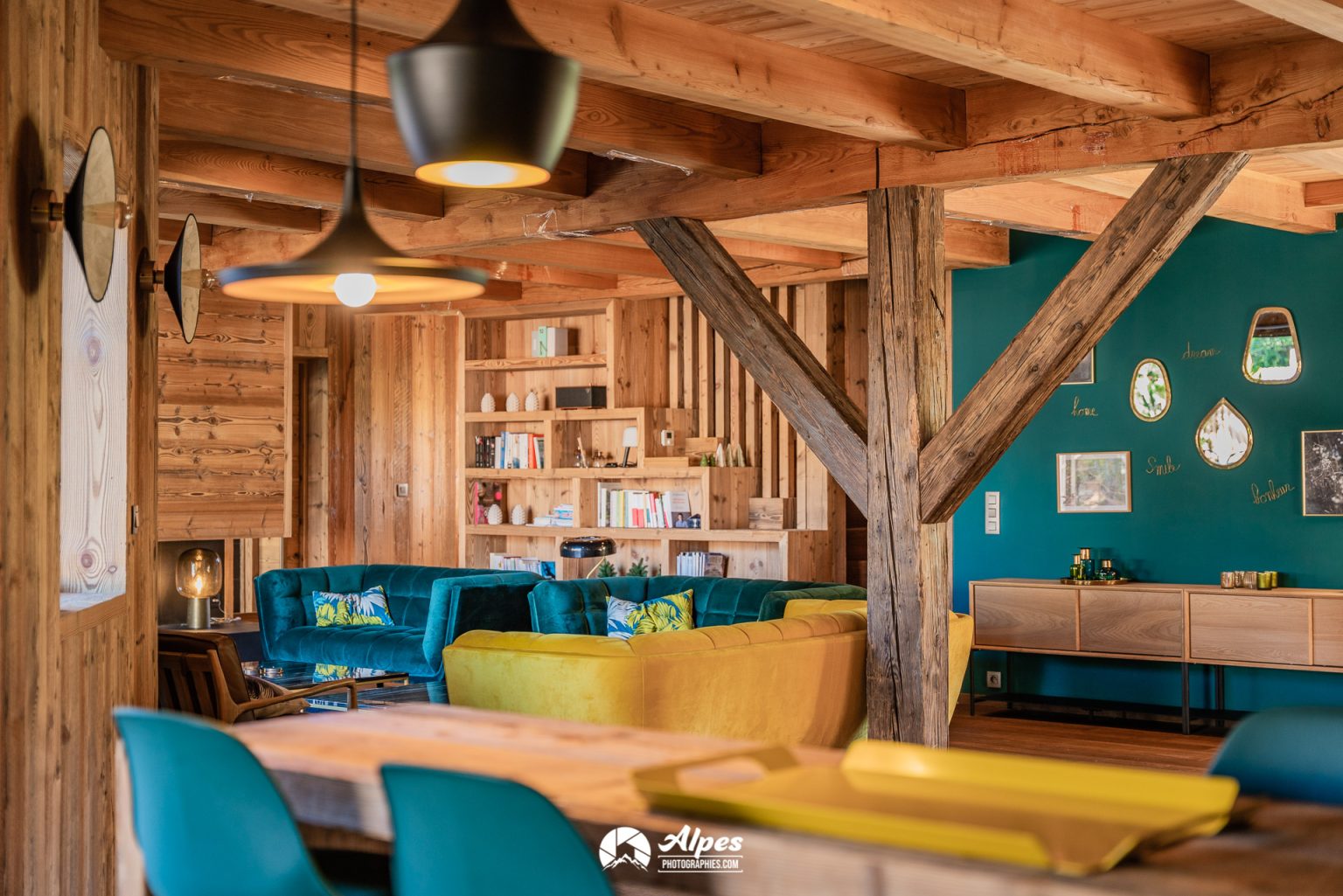 décoration rétro-chic dans chalet contemporain à Serre Chevalier